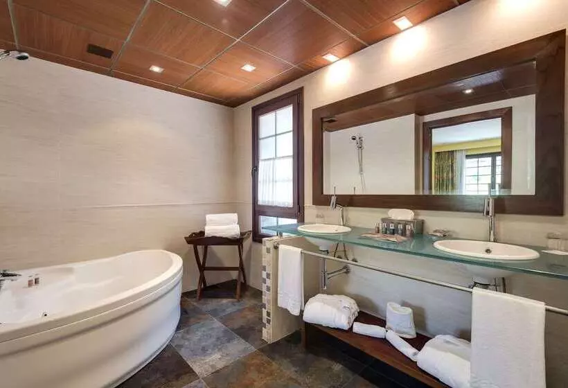 בית מלון כפרי Monasterio De Boltana Spa