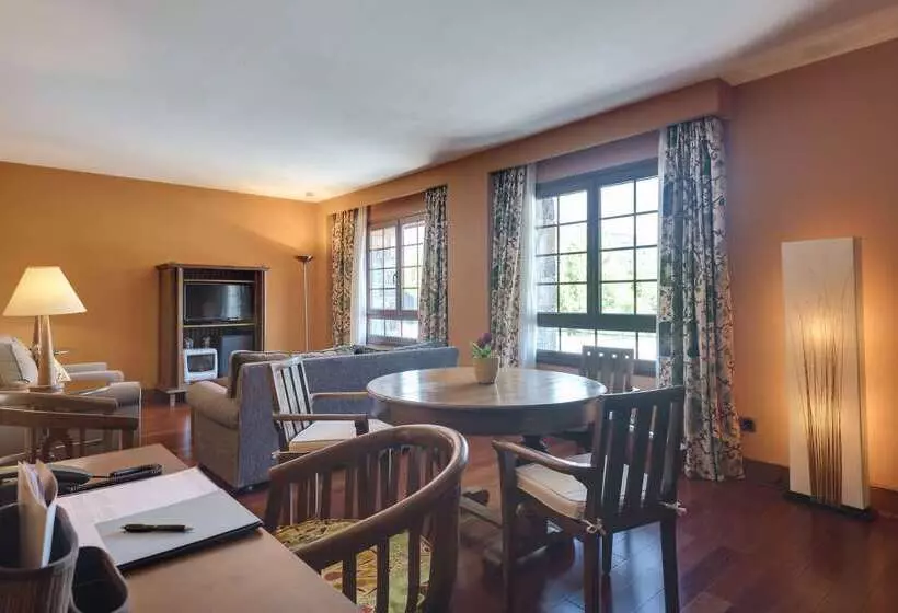 בית מלון כפרי Monasterio De Boltana Spa