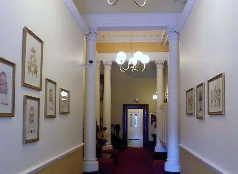 酒店 Claremont Guest House