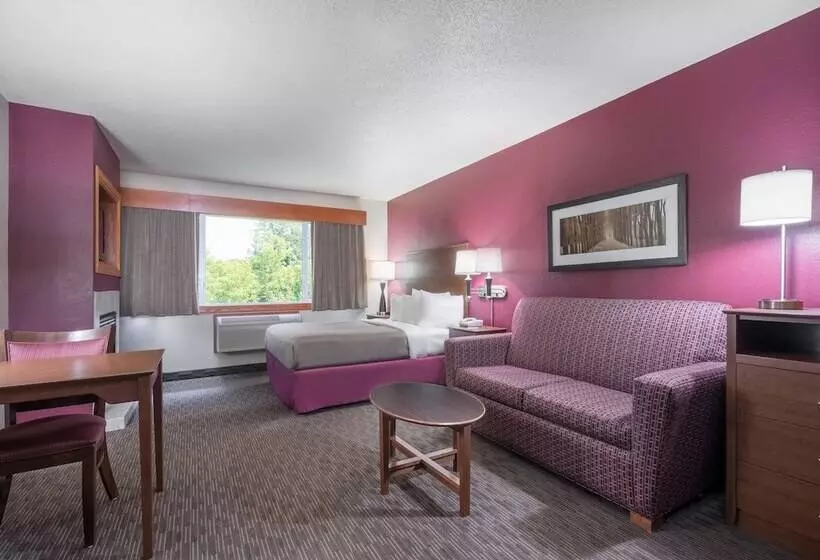 فندق Americinn By Wyndham Baldwin