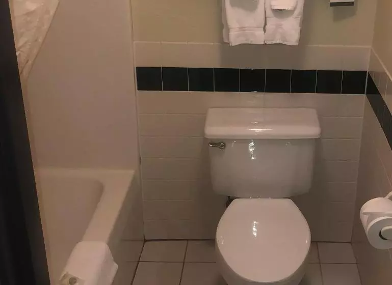 Cobblestone Hotel & Suites Wisconsin Rapids