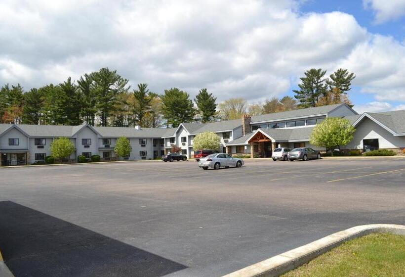 Cobblestone Hotel & Suites   Wisconsin Rapids