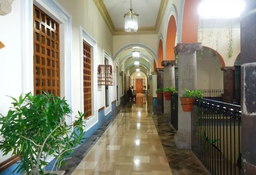 ホテル Concierge Plaza Colima