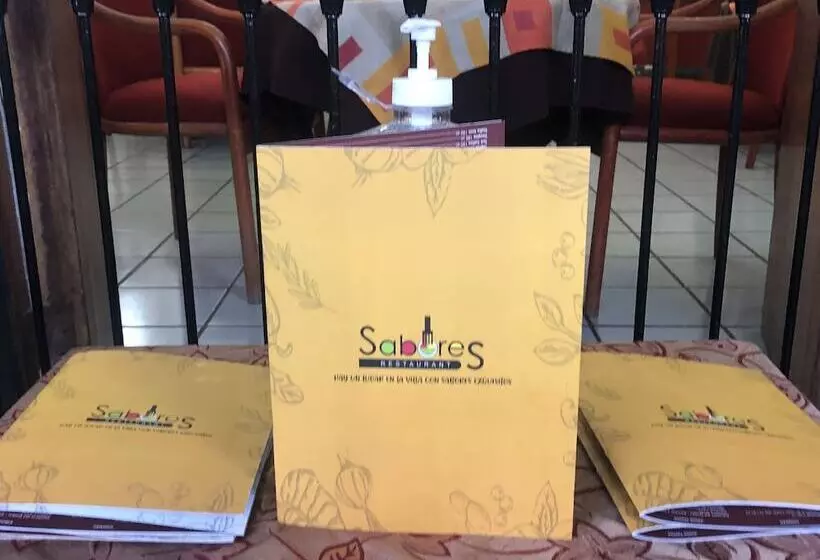 ホテル Concierge Plaza Colima