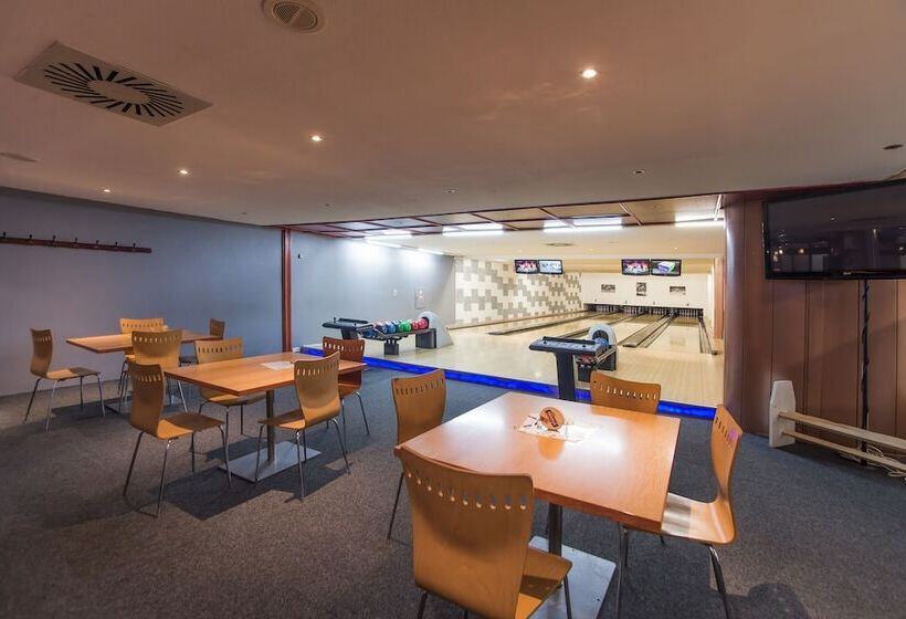 Cosmopolitan Bobycentrum   Czech Leading Hotels