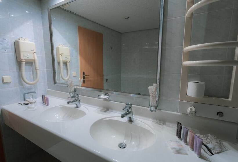 Cosmopolitan Bobycentrum   Czech Leading Hotels