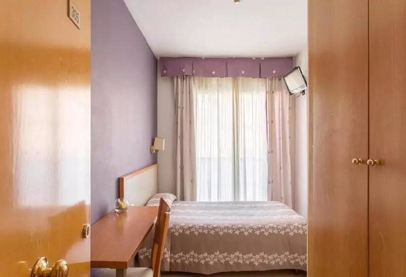 호텔 Cosmos Tarragona