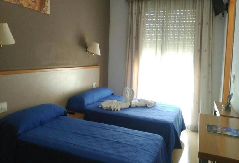 هتل Cosmos Tarragona