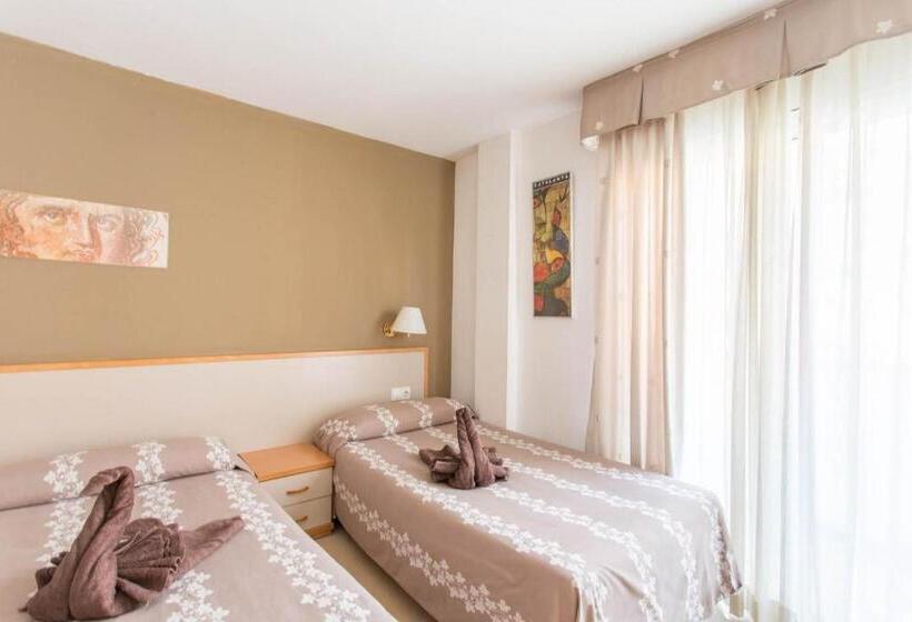 هتل Cosmos Tarragona