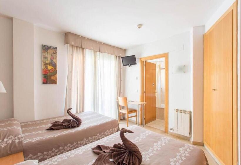 هتل Cosmos Tarragona