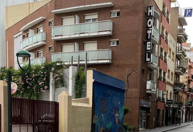 هتل Cosmos Tarragona