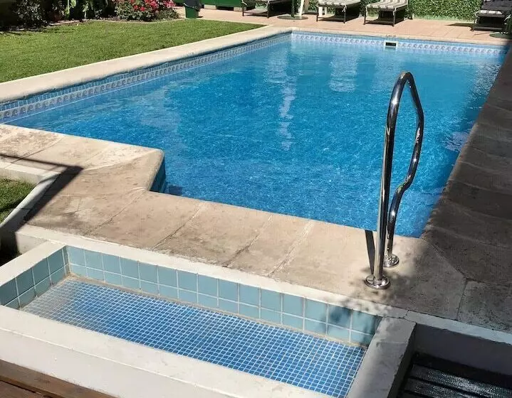 هتل Crillon Mendoza