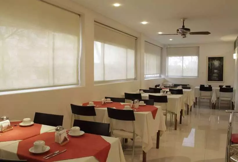 هتل Crillon Mendoza