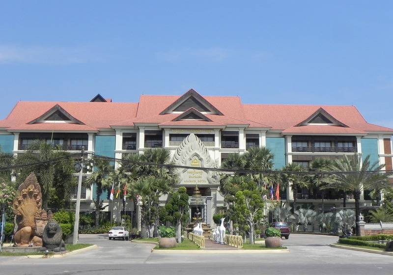 ホテル Empress Angkor Resort & Spa