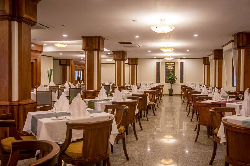 ホテル Empress Angkor Resort & Spa