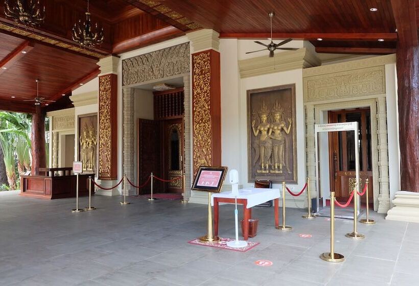 ホテル Empress Angkor Resort & Spa