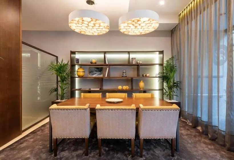 酒店 Exe Agora Caceres