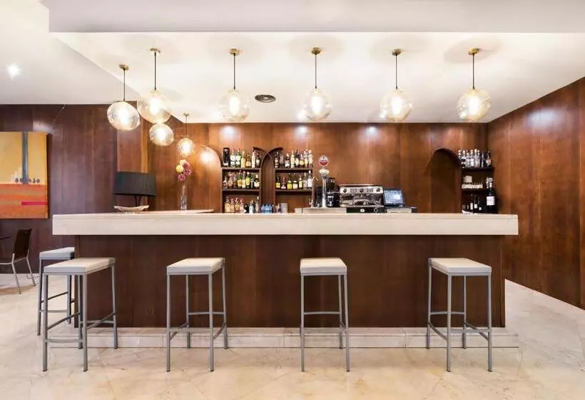 酒店 Exe Agora Caceres