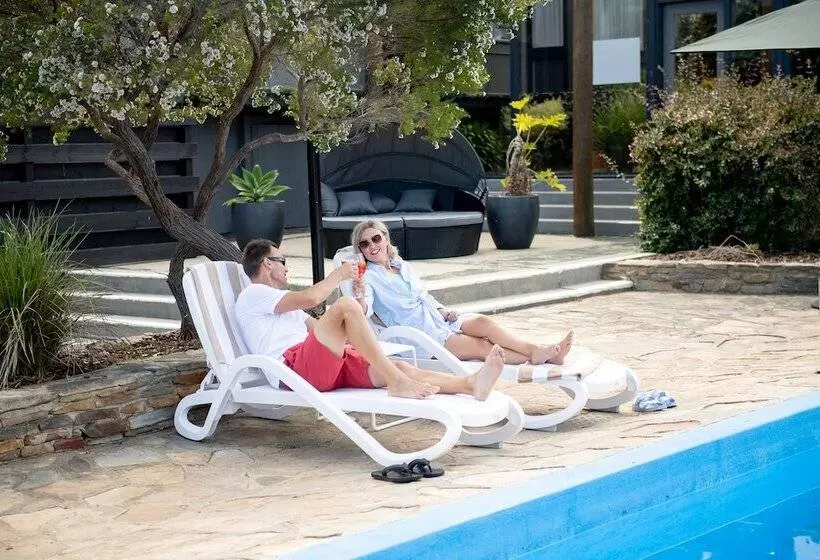 Отель Mercure Kangaroo Island Lodge