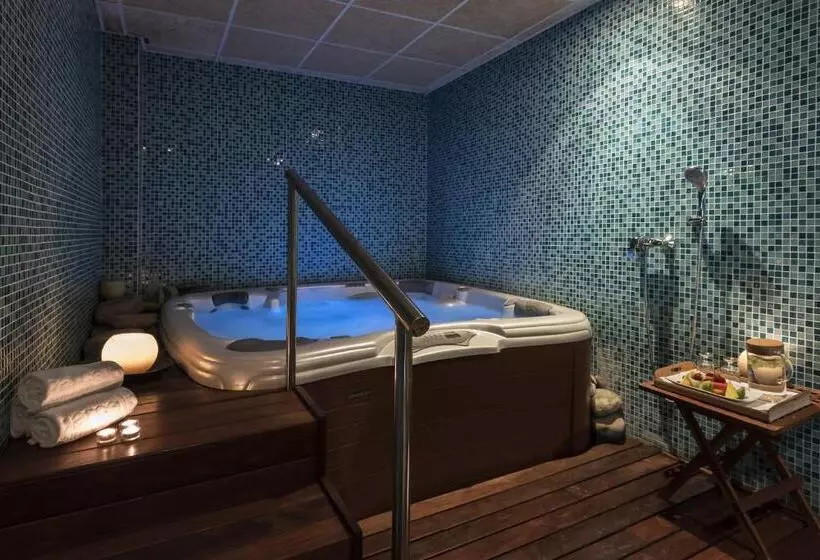 בית מלון כפרי Monasterio De Boltana Spa