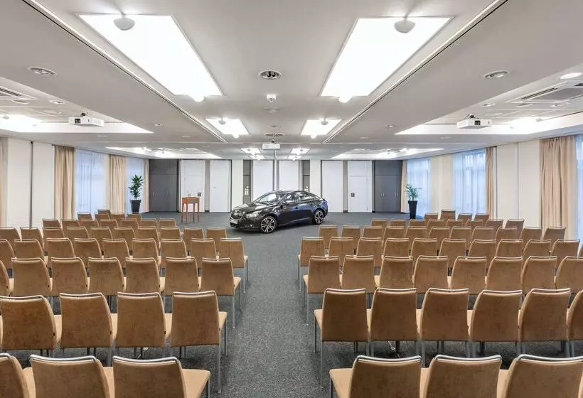 酒店 NH Hamburg Altona