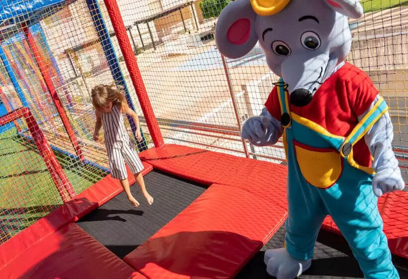 בית מלון כפרי Rh Ifach