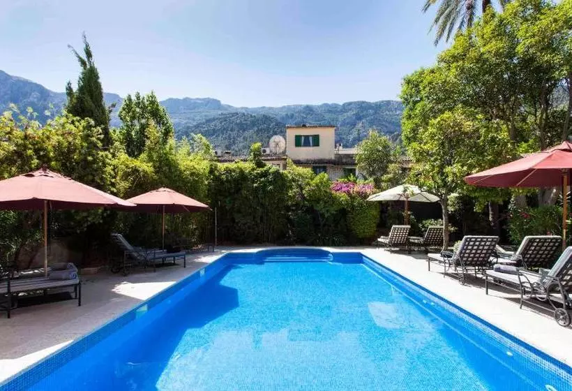 호텔 The Salvia Adults Only