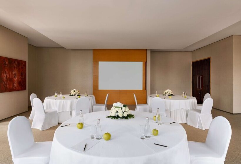 Отель Shangri La Dubai