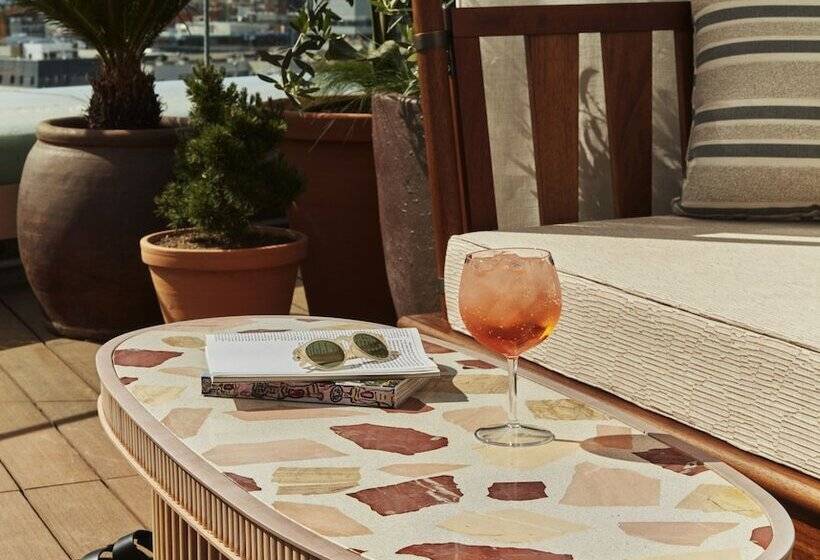 هتل The Hoxton, Poblenou