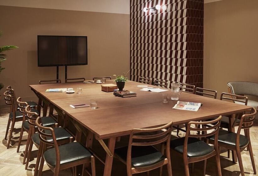 هتل The Hoxton, Poblenou