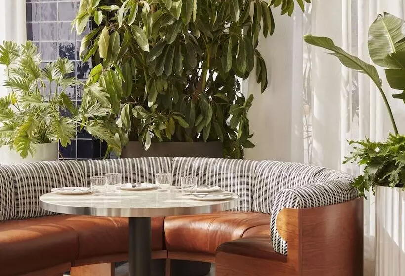 Отель The Hoxton, Poblenou