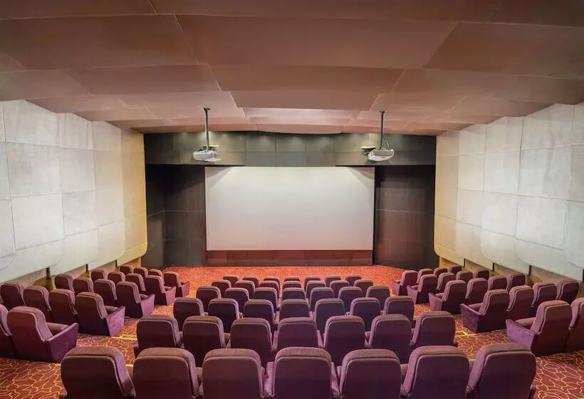 هتل The Venue Jeddah Corniche