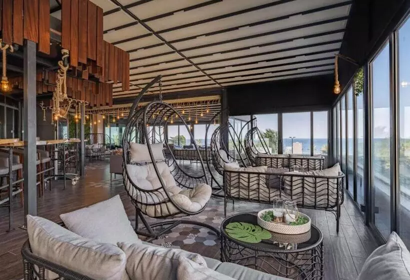 هتل The Venue Jeddah Corniche