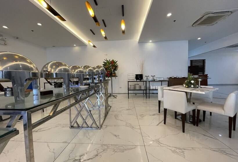 בית מלון כפרי Golden Peak Condo