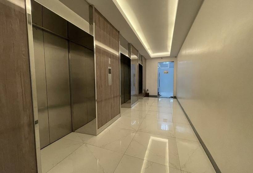 בית מלון כפרי Golden Peak Condo