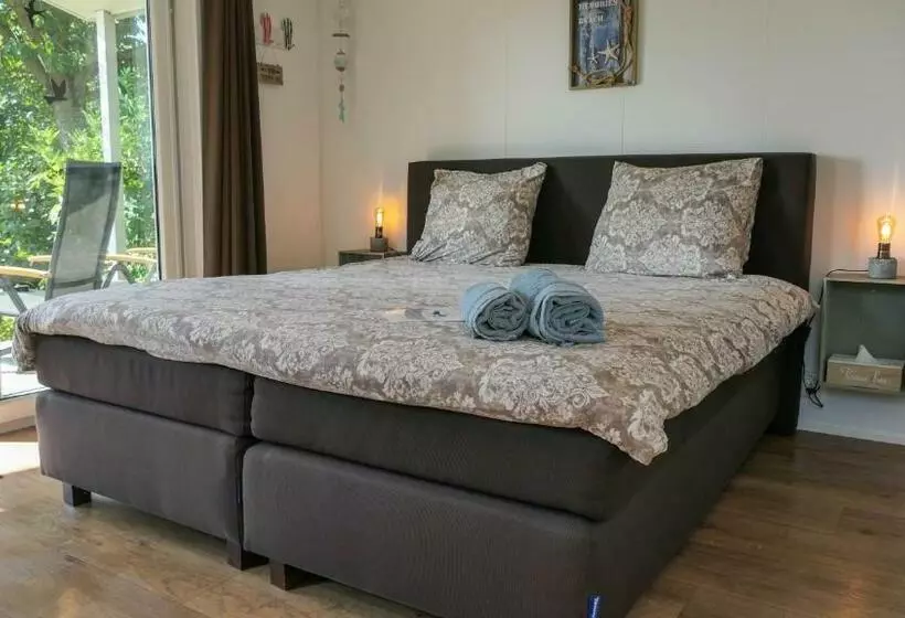 Aamiaismajoitus (B&B) De Zilte Zeehoeve