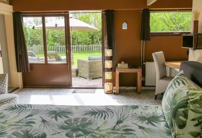 Aamiaismajoitus (B&B) De Zilte Zeehoeve