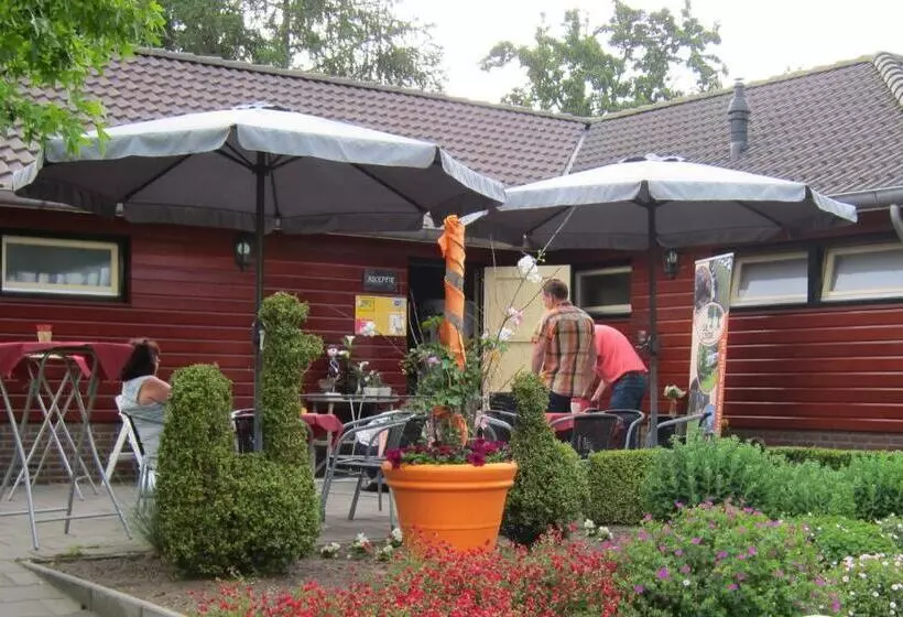 Aamiaismajoitus (B&B) Pipowagen Minicamping De Linde