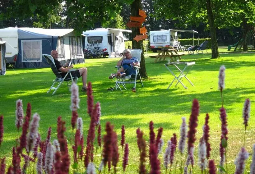 Aamiaismajoitus (B&B) Pipowagen Minicamping De Linde