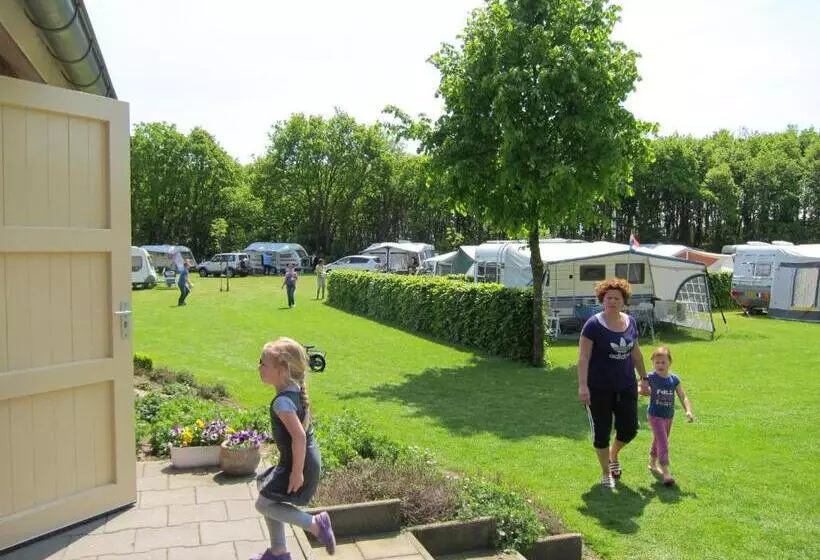 Aamiaismajoitus (B&B) Pipowagen Minicamping De Linde