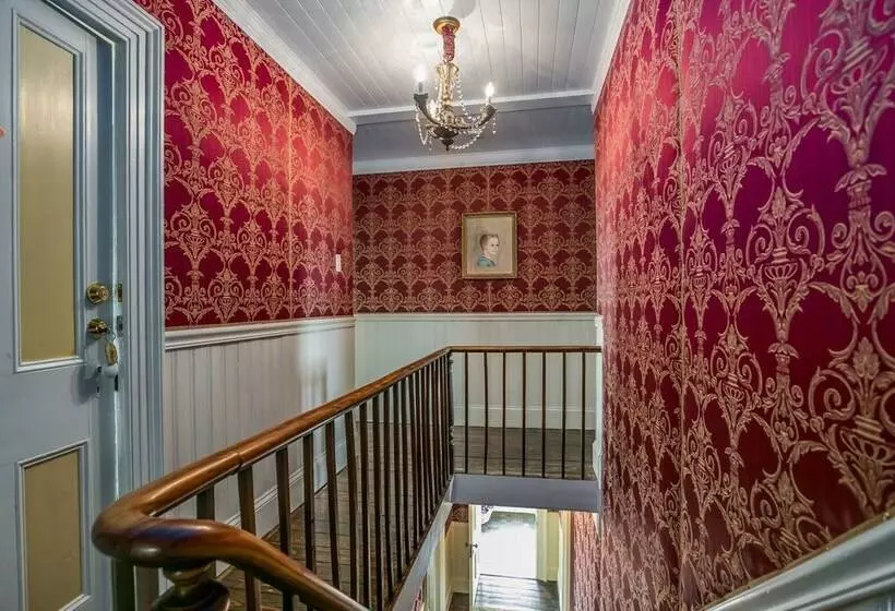 George House Heritage B&b