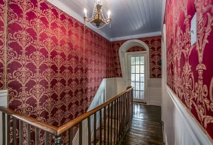 George House Heritage B&b