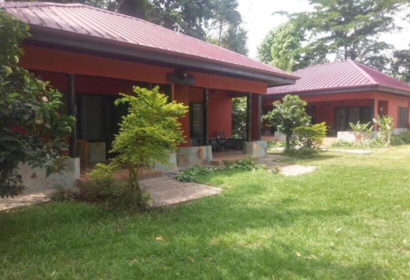 Hotel Big Foot Safari Lodge