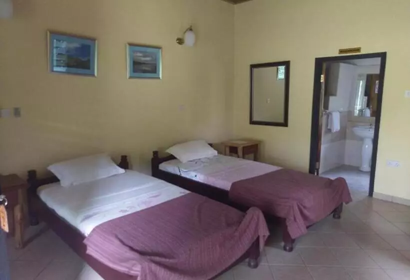 ホテル Big Foot Safari Lodge