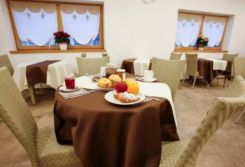 Hotelli Garnì & Wellness Anderle