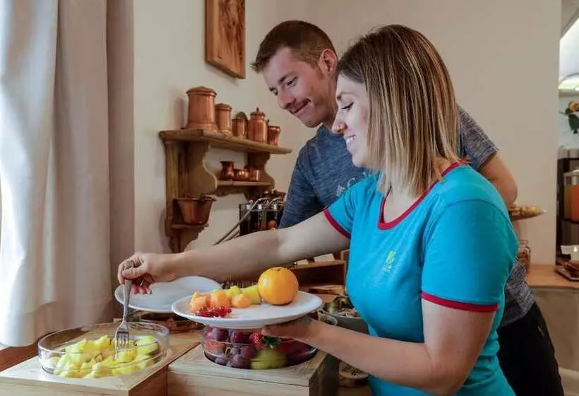 Hotelli Garnì & Wellness Anderle