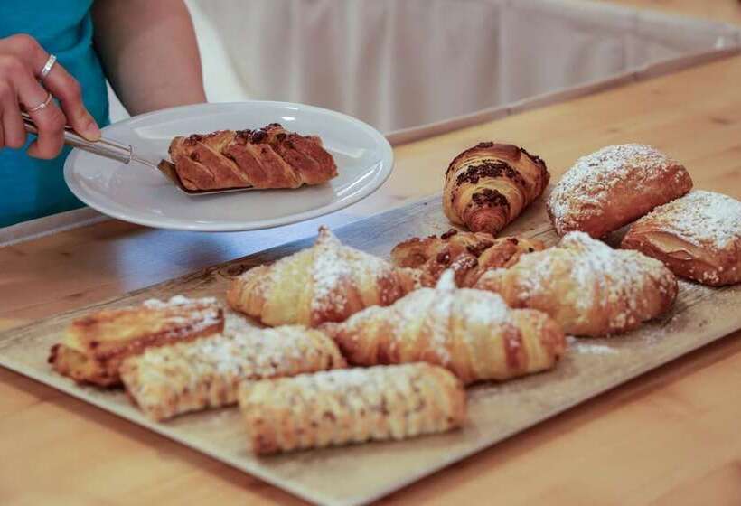 فندق Garnì & Wellness Anderle