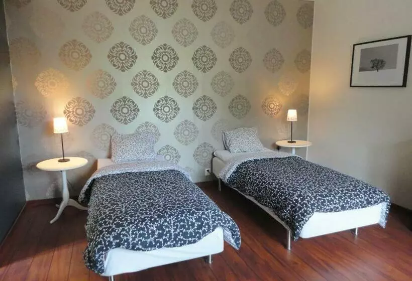 هتل Ljusnefors Camping