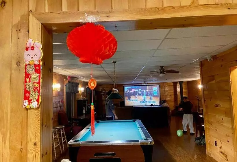 ホテル Madawaska Lodge