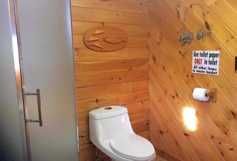 ホテル Madawaska Lodge